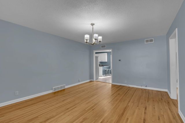 2660 N Erie Ave, Wichita, KS 67219