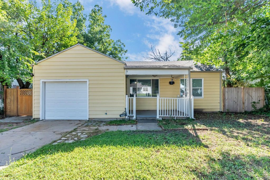 2660 N Erie Ave, Wichita, KS 67219