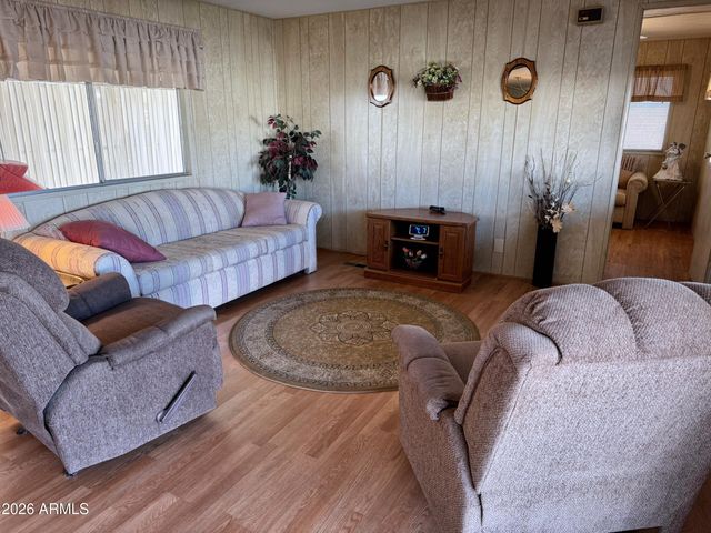 2605 S TOMAHAWK Road 99, Apache Junction, AZ 85119