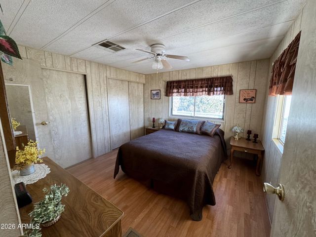 2605 S TOMAHAWK Road 99, Apache Junction, AZ 85119