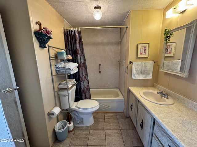 2605 S TOMAHAWK Road 99, Apache Junction, AZ 85119