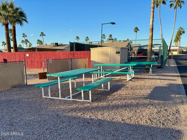 2605 S TOMAHAWK Road 99, Apache Junction, AZ 85119