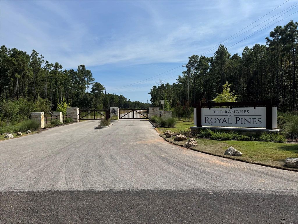 511 Queen Anne Way, Huntsville, TX 77340