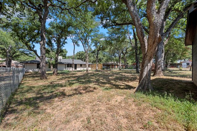 1444 Cimarron Trail, Hurst, TX 76053