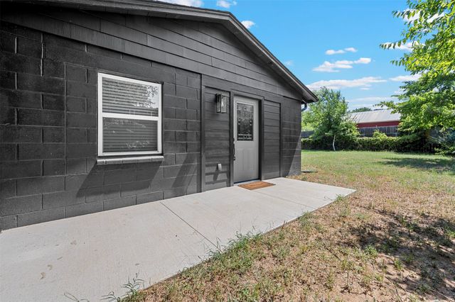1444 Cimarron Trail, Hurst, TX 76053