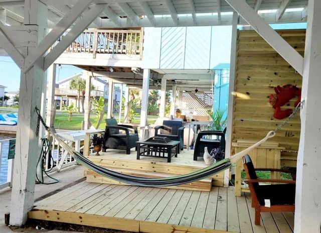 22104 Zapata Drive, Galveston, TX 77554