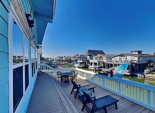 22104 Zapata Drive, Galveston, TX 77554