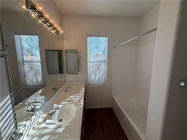 8113 Painted Clay Avenue, Las Vegas, NV 89128