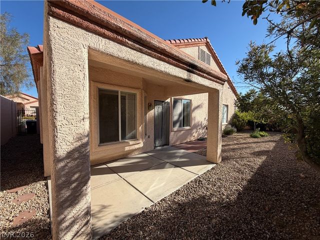 8113 Painted Clay Avenue, Las Vegas, NV 89128