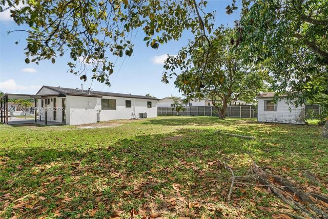 11530 SW 138th St, Miami, FL 33176