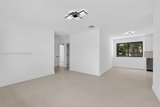 11530 SW 138th St, Miami, FL 33176