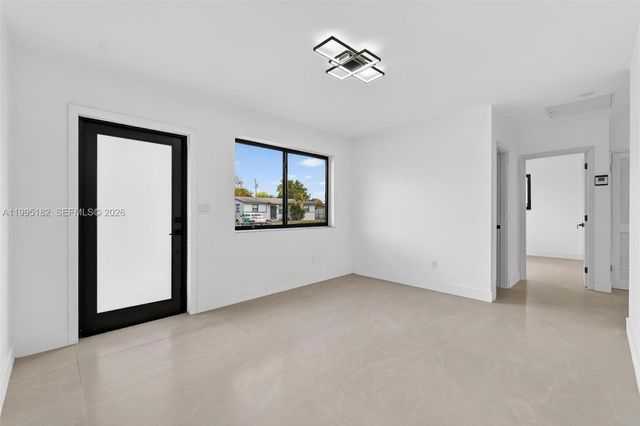 11530 SW 138th St, Miami, FL 33176