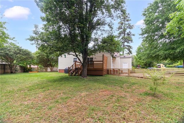 2601 Fernwood Drive, Greensboro, NC 27408