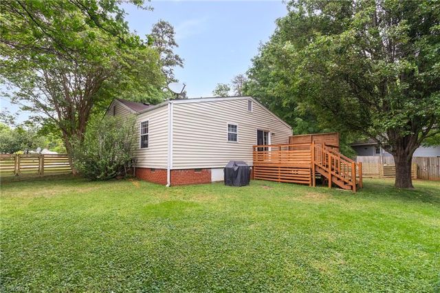 2601 Fernwood Drive, Greensboro, NC 27408