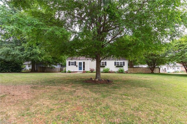 2601 Fernwood Drive, Greensboro, NC 27408