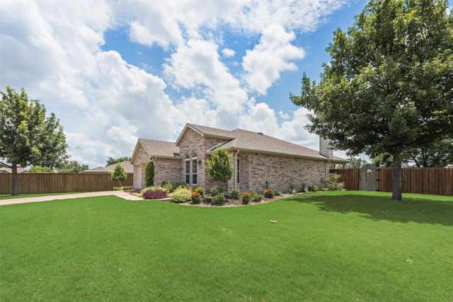 122 Ashbrook Trail, Forney, TX 75126