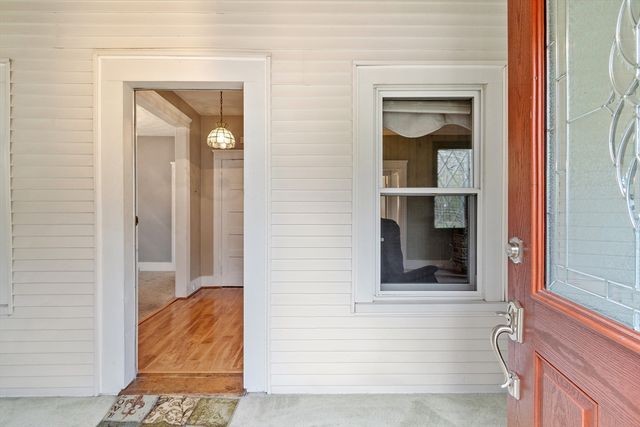 52 Woodland Rd, Auburn, MA 01501