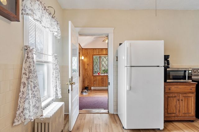 52 Woodland Rd, Auburn, MA 01501