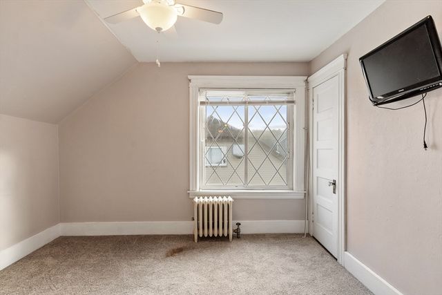 52 Woodland Rd, Auburn, MA 01501