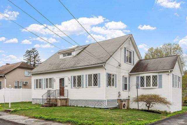 52 Woodland Rd, Auburn, MA 01501