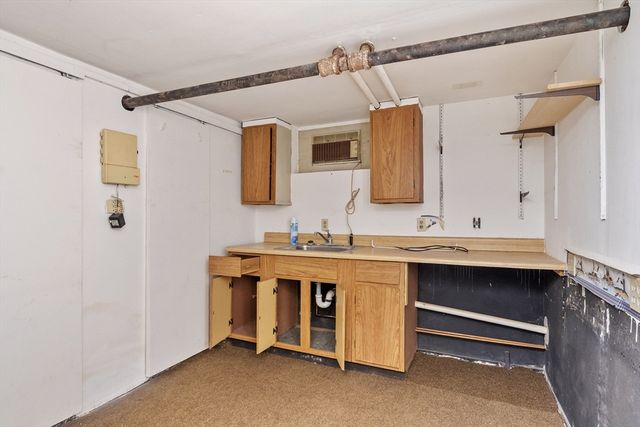 52 Woodland Rd, Auburn, MA 01501