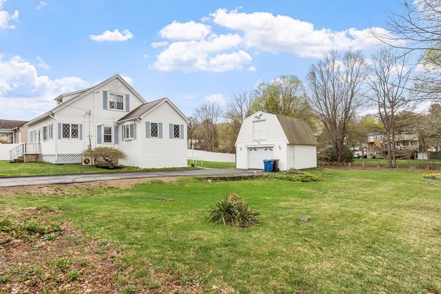 52 Woodland Rd, Auburn, MA 01501