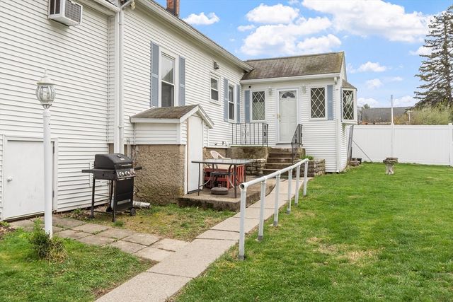 52 Woodland Rd, Auburn, MA 01501