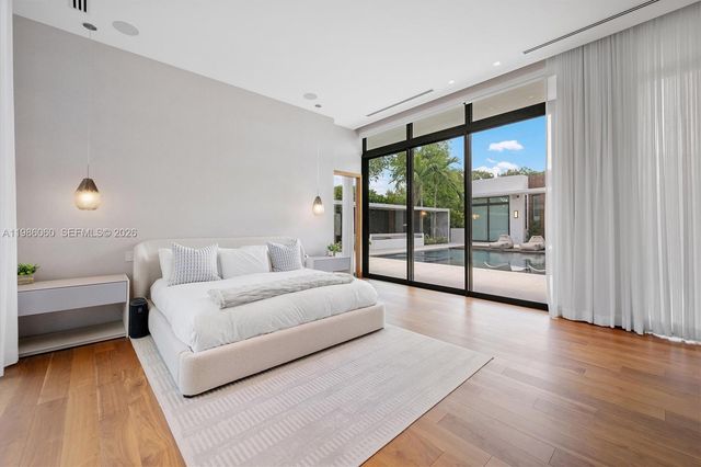 1200 NE 94th St, Miami Shores, FL 33138