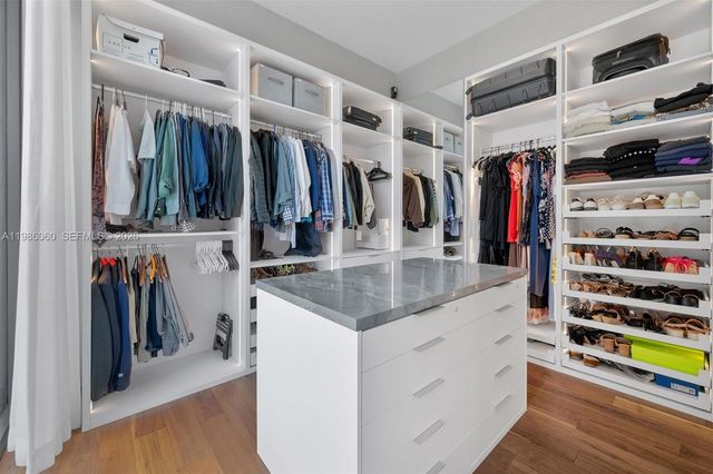 1200 NE 94th St, Miami Shores, FL 33138