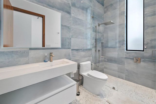 1200 NE 94th St, Miami Shores, FL 33138