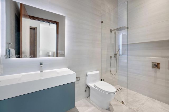 1200 NE 94th St, Miami Shores, FL 33138