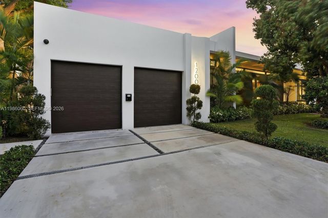 1200 NE 94th St, Miami Shores, FL 33138