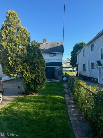 10913 Greenwich Avenue, Cleveland, OH 44105