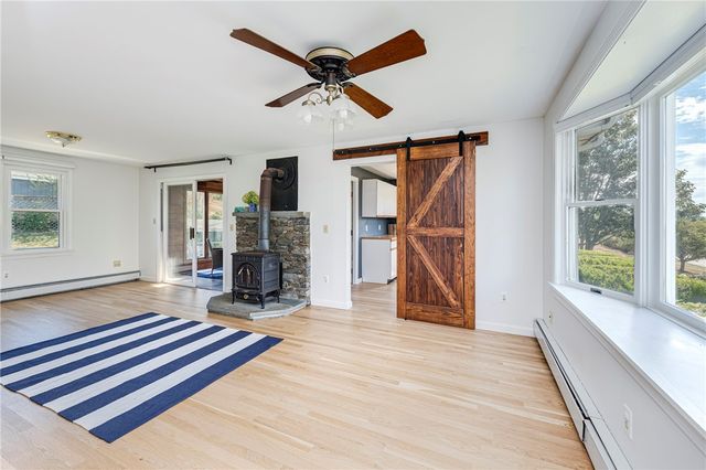 22 JH Dwyer Drive, Middletown, RI 02842