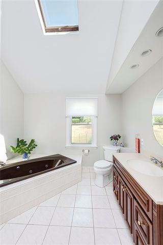 22 JH Dwyer Drive, Middletown, RI 02842