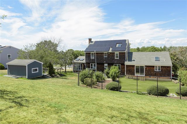 22 JH Dwyer Drive, Middletown, RI 02842