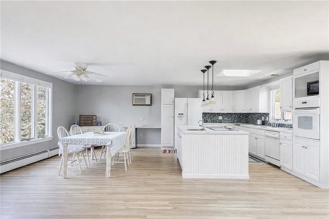 22 JH Dwyer Drive, Middletown, RI 02842