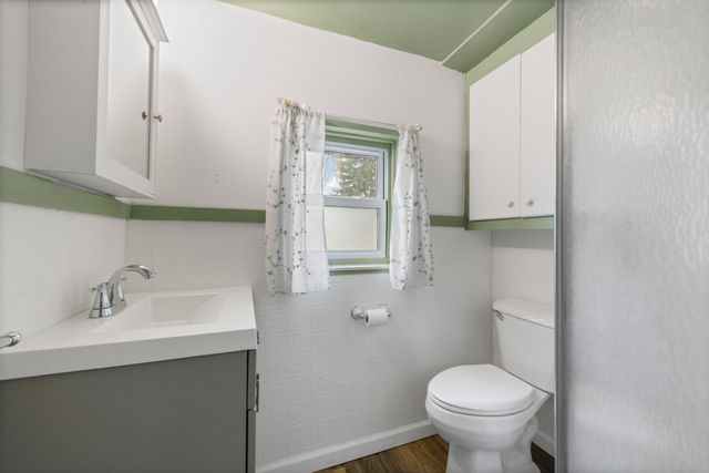 664 Riverbank Street, Wyandotte City, MI 48192