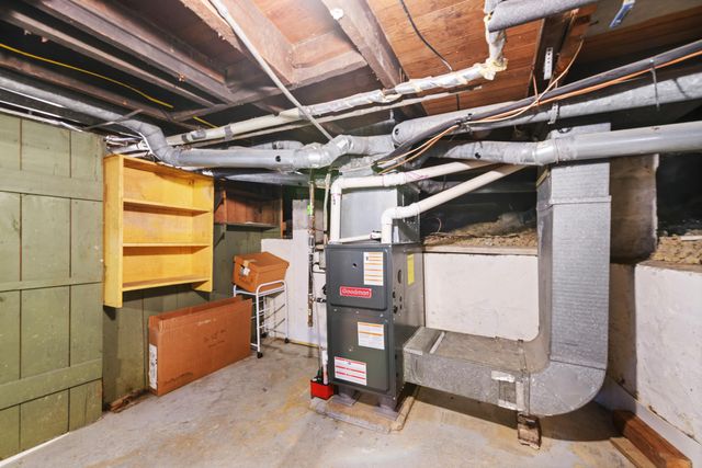 664 Riverbank Street, Wyandotte City, MI 48192