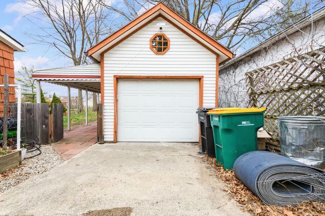 664 Riverbank Street, Wyandotte City, MI 48192