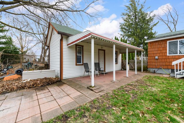 664 Riverbank Street, Wyandotte City, MI 48192