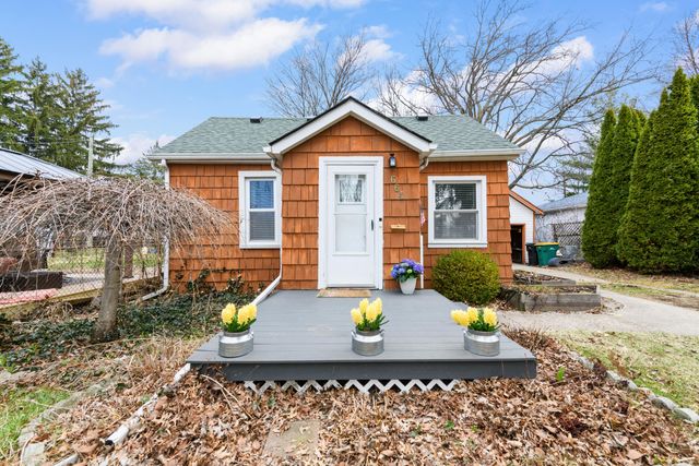 664 Riverbank Street, Wyandotte City, MI 48192