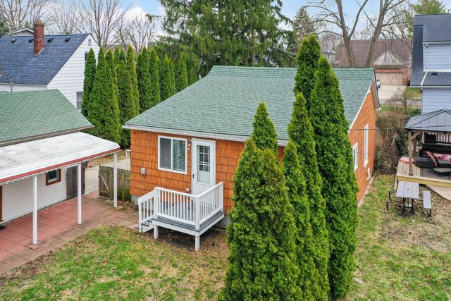 664 Riverbank Street, Wyandotte City, MI 48192