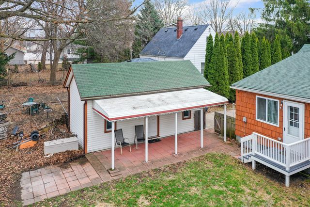 664 Riverbank Street, Wyandotte City, MI 48192