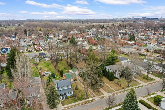 664 Riverbank Street, Wyandotte City, MI 48192