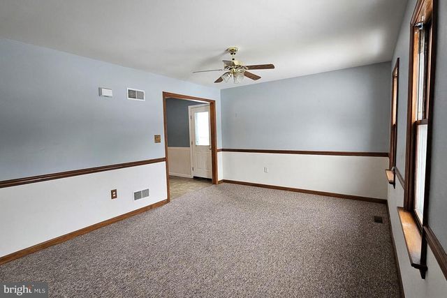 725 LAUREL VIEW DR, Manheim, PA 17545