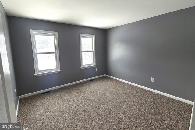 725 LAUREL VIEW DR, Manheim, PA 17545