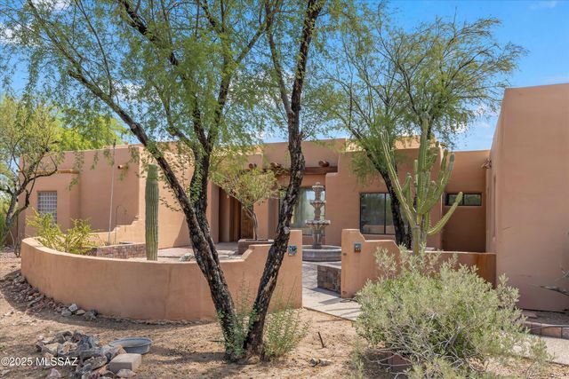 6200 N Abington Road, Tucson, AZ 85743