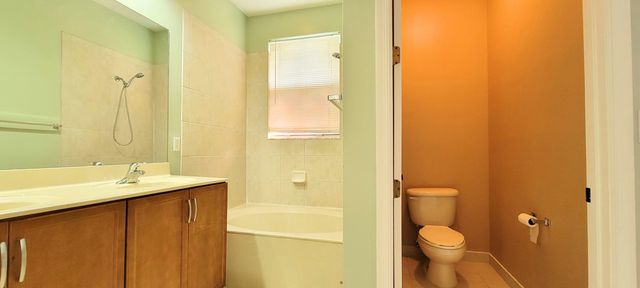 2851 W Prospect Road 1102, Tamarac, FL 33309