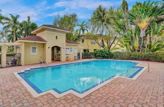 2851 W Prospect Road 1102, Tamarac, FL 33309
